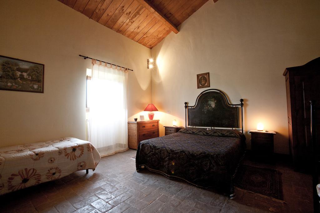 Agriturismo Le Caselle Hotel Viterbo Szoba fotó